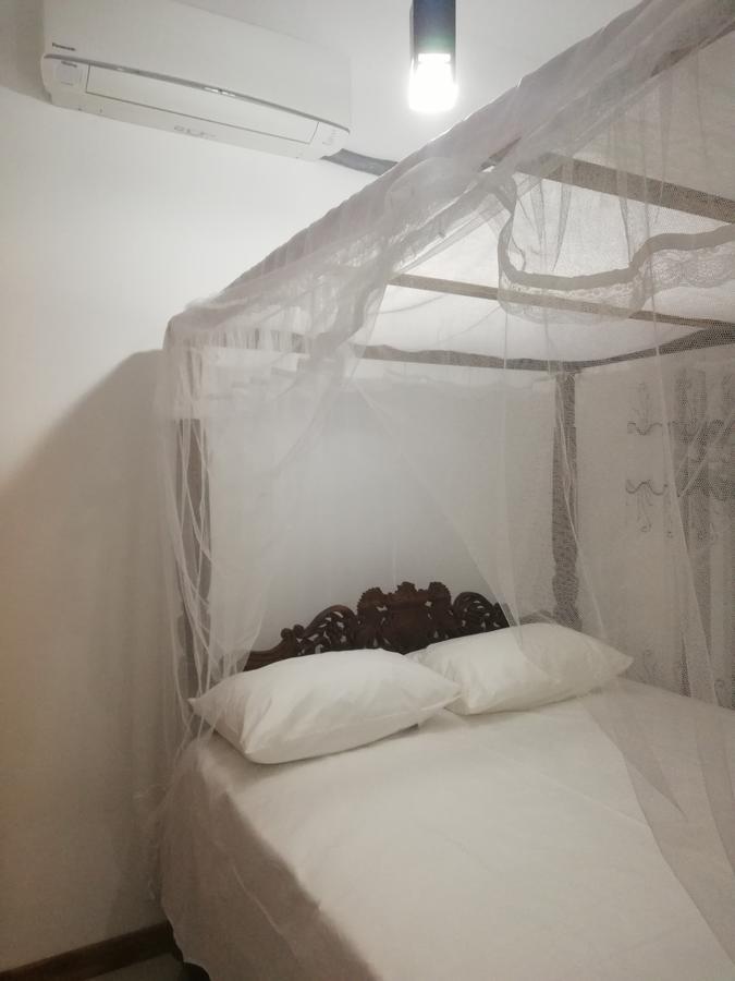 Bed and Breakfast Air Port 5 Minutes Super Clean Upul Negombo Zewnętrze zdjęcie