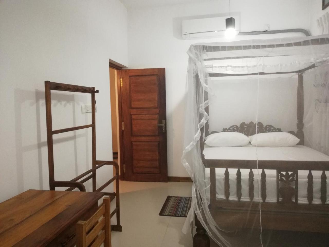 Bed and Breakfast Air Port 5 Minutes Super Clean Upul Negombo Zewnętrze zdjęcie