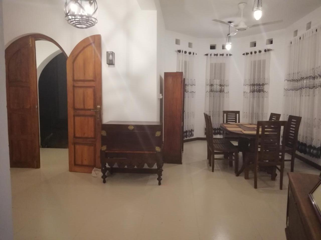 Bed and Breakfast Air Port 5 Minutes Super Clean Upul Negombo Zewnętrze zdjęcie
