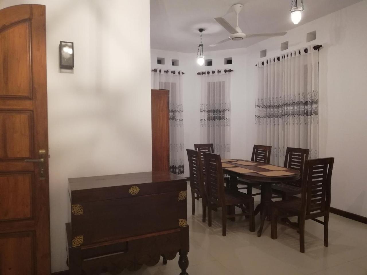 Bed and Breakfast Air Port 5 Minutes Super Clean Upul Negombo Zewnętrze zdjęcie