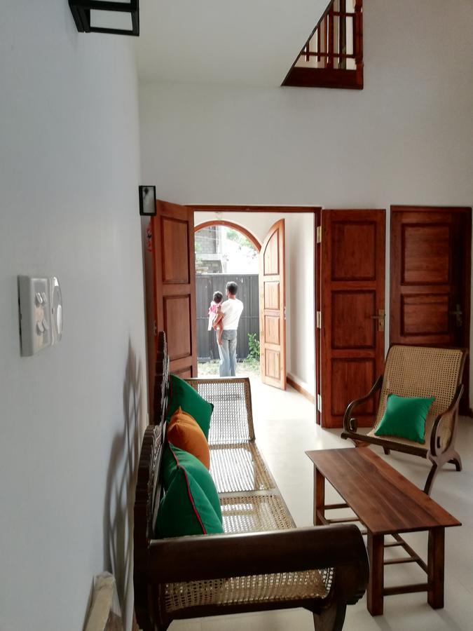 Bed and Breakfast Air Port 5 Minutes Super Clean Upul Negombo Zewnętrze zdjęcie