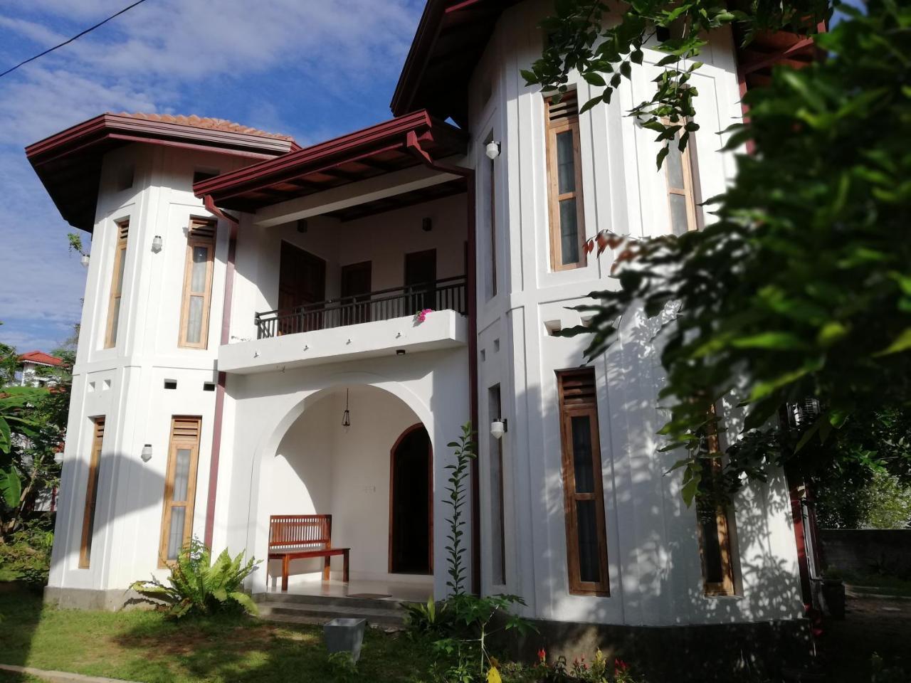 Bed and Breakfast Air Port 5 Minutes Super Clean Upul Negombo Zewnętrze zdjęcie